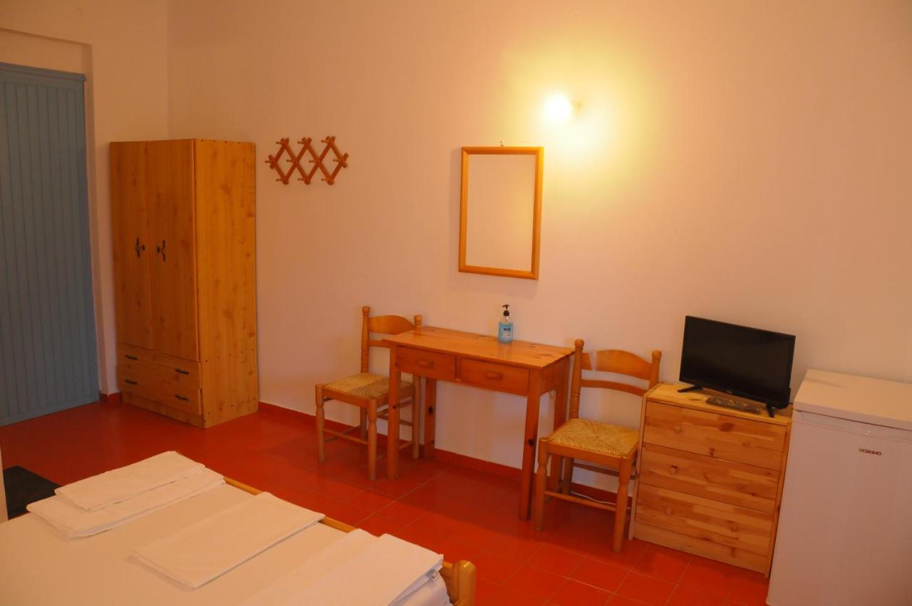 Chalikias Rooms Asprogerakata Exterior foto