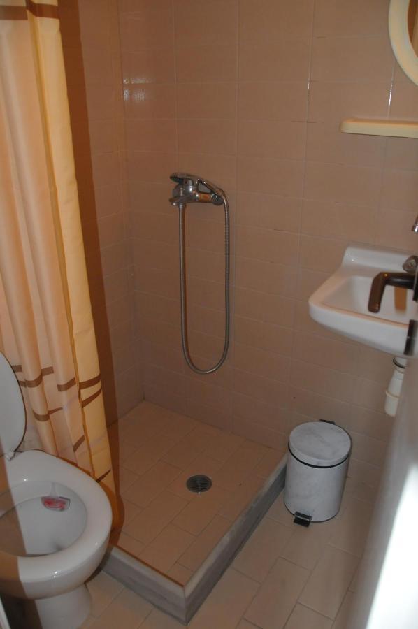Chalikias Rooms Asprogerakata Exterior foto